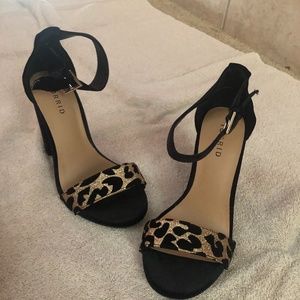 Torrid Leopard Gold & Black Heels Size 6.5